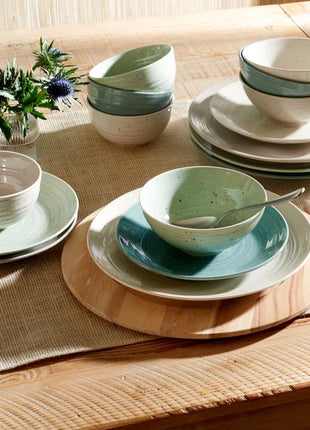 Mixed 16 Piece Dinnerware Set